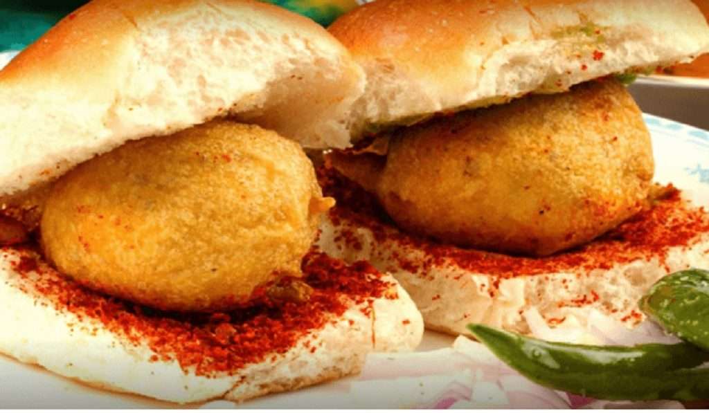 Vadapav : खाद्द्य प्रेमींना मोठा धक्का वडापाव महागणार, कारण आलंय समोर