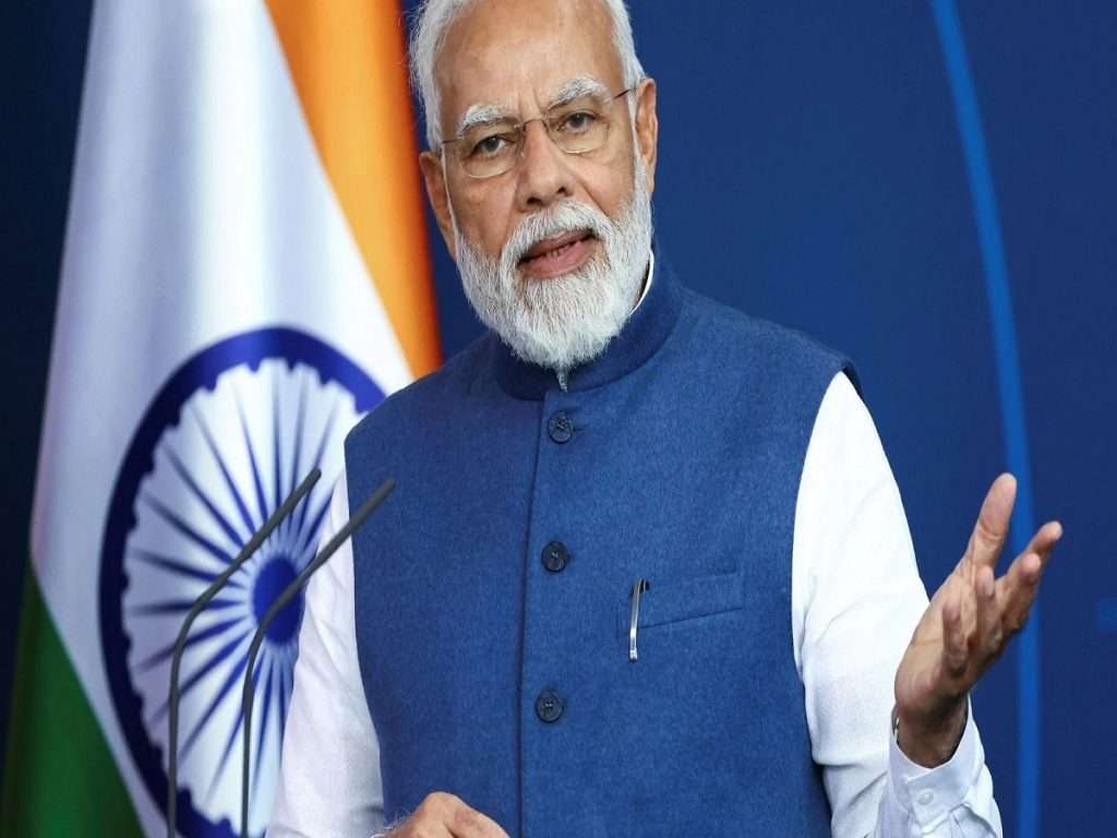 PM Modi News : पंतप्रधान नरेंद्र मोदी गुजरात दौऱ्यावर, आज वंदे भारत एक्सप्रेसला हिरवा झेंडा दाखवणार