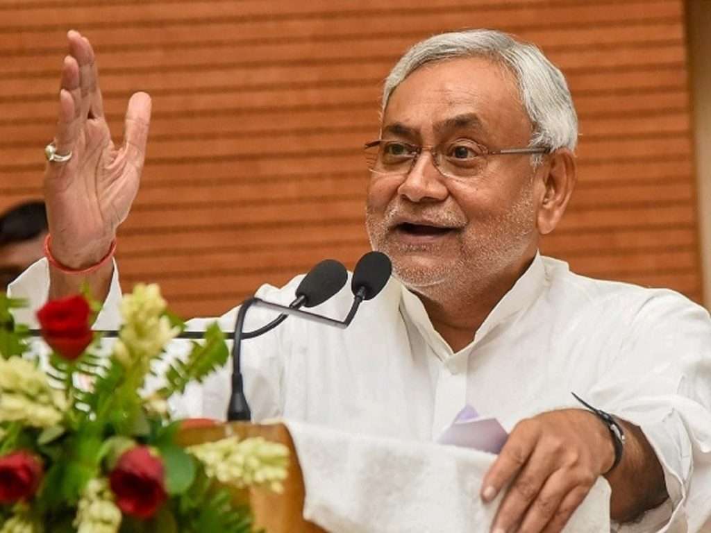 Nitish kumar : बिहारमध्ये ‘महागठबंधन’ सरकार स्थापन, नितीश कुमार यांनी मुख्यमंत्रीपदाची शपत घेतली