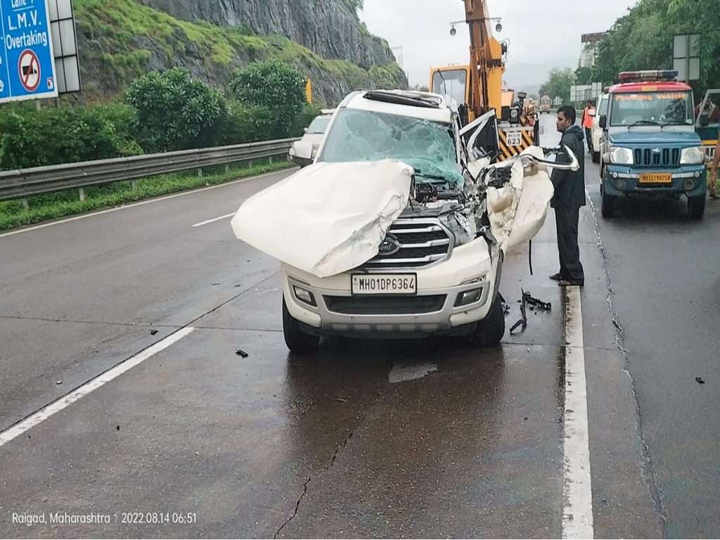 Vinayak Mete car accident