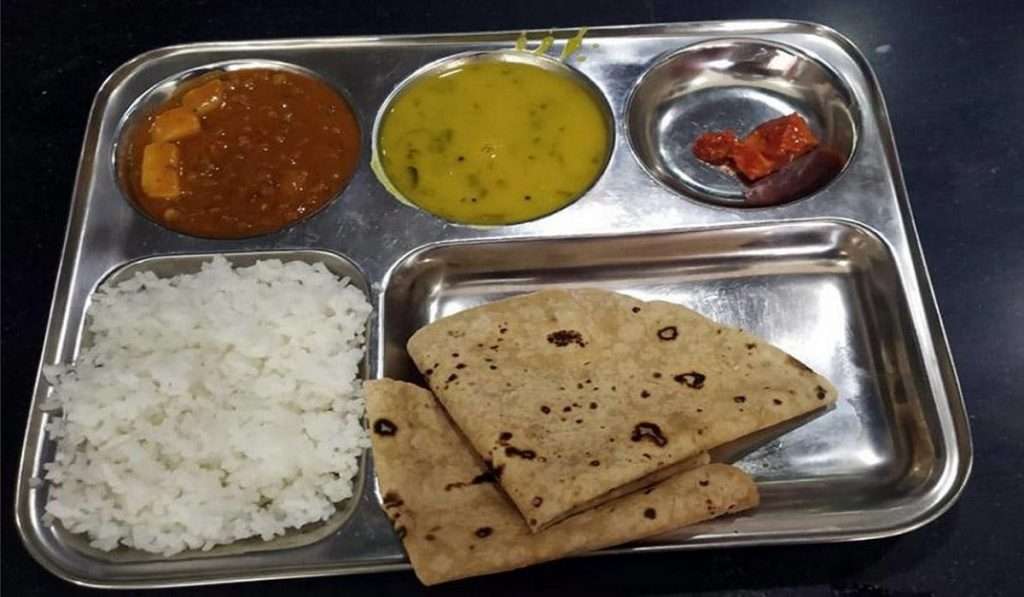 Shiv Bhojan Thali : शिवभोजन थाळी सुरूच राहणार, मत्रीमंडळ बैठकीत निर्णय