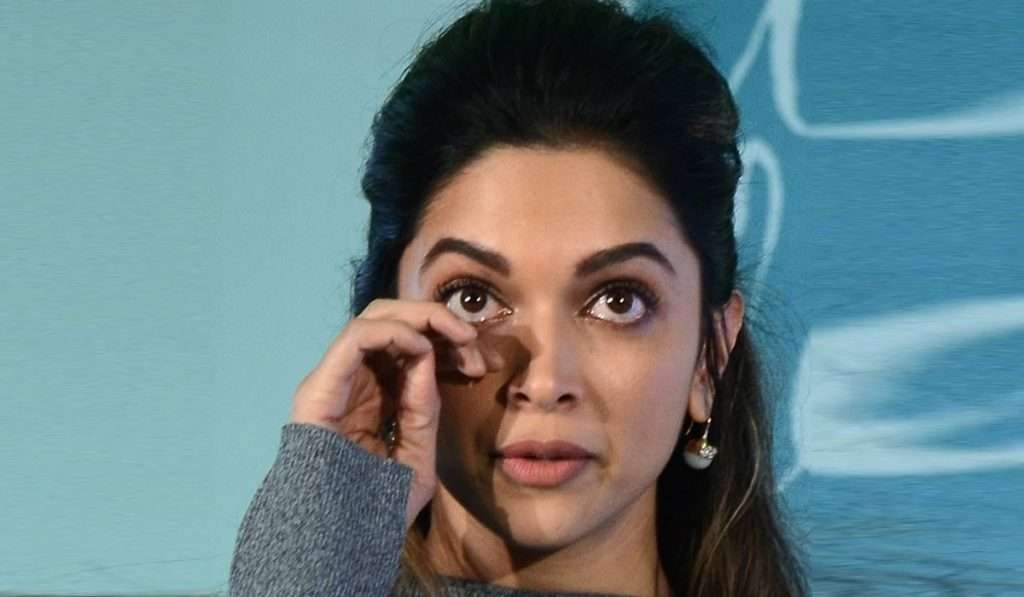 Deepika Padukone : बॉलीवूड स्टार दीपिका पदुकोण लढते ‘या’ गंभीर आजाराशी