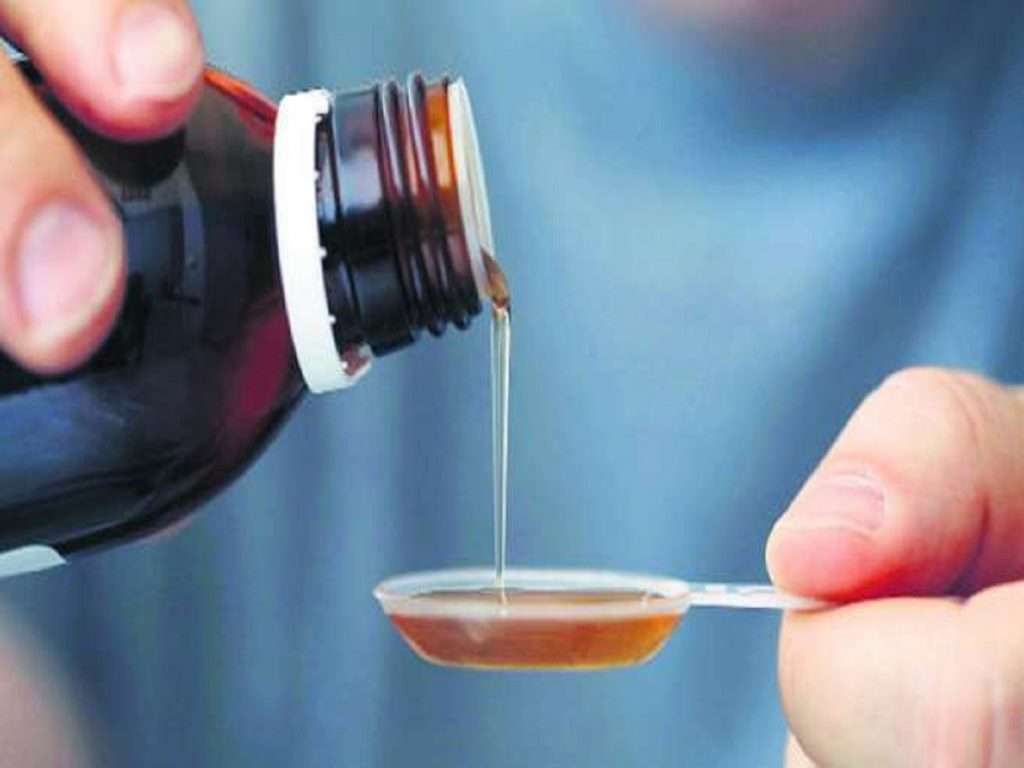 Gambia Cough Syrup Death : कफ सिरप बद्दल पालकांच्या मनात संभ्रम, जाणून घ्या सिरप मुलाच्या शरीरावर कसं परिणाम करतं?