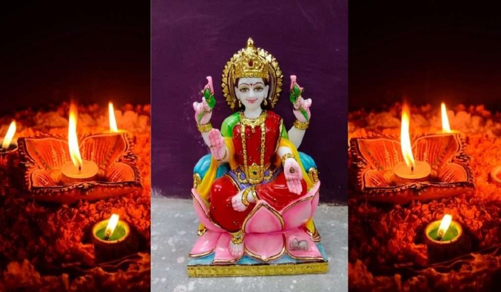 Diwali 2022 : द्या लक्ष्मी पूजनच्या शुभेच्छा…