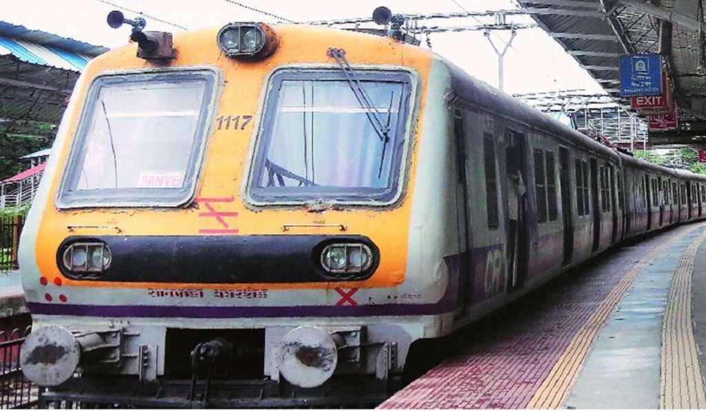 Mumbai Local Megablock : घराबाहेर पडण्यापूर्वी एका संपूर्ण वेळापत्रक बघा; आज मध्य आणि हार्बर मार्गांवर मेगाब्लॉक