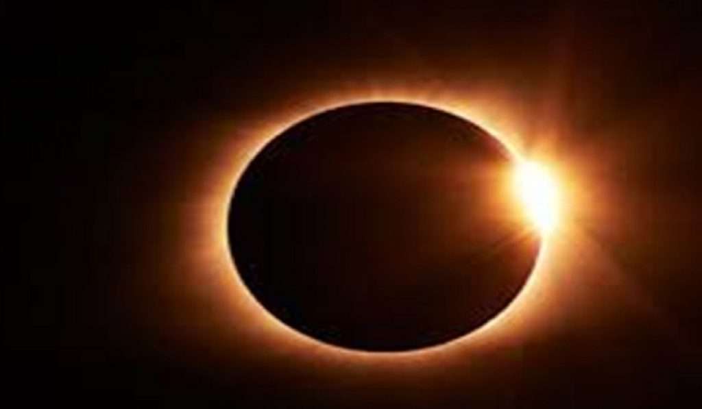 Solar Eclipse 2022 : खगोल प्रेमीसाठी आनंदाची बातमी! ‘या’ राज्यात दिसणार सूर्यग्रहण