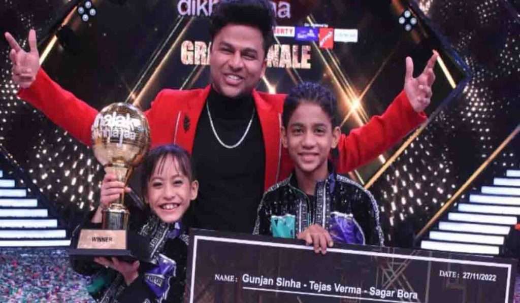 Jhalak Dikhhla Jaa winner 2022 गुंजन सिन्हा-तेजस वर्मा ‘झलक दिखला जा १०’च्या ट्रॉफीचे ठरले मानकरी, ‘इतक्या’ रकमेचे मिळाले बक्षिसे