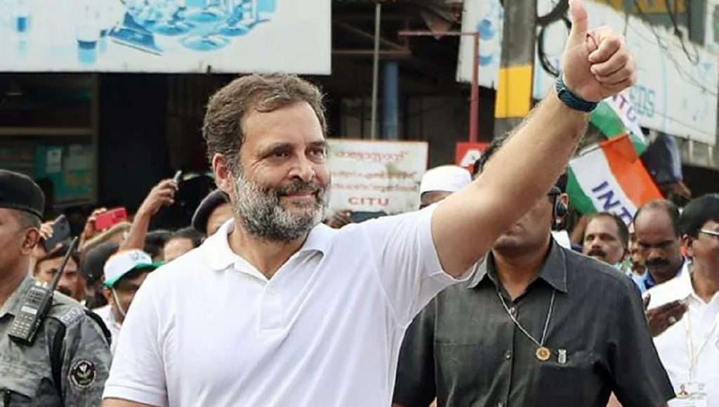 दिल्लीच्या कडाक्याच्या थंडीतही Rahul Gandhi दिसले हाफ टी-शर्टमध्ये, व्हायरल व्हिडिओमुळे चर्चांना उधाण