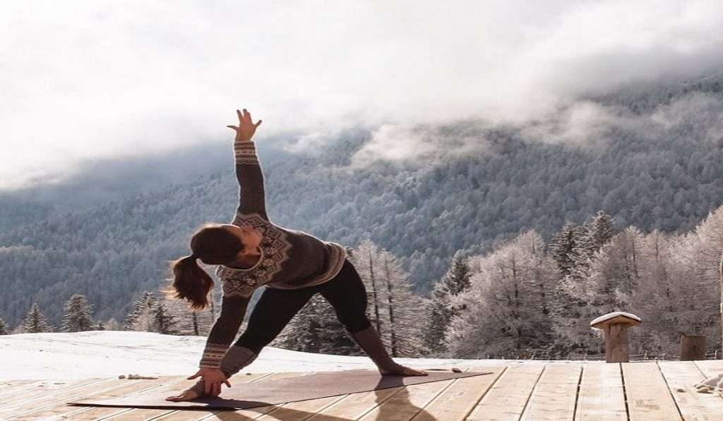 Yoga in winter हिवाळयात ‘ही ‘ योगासने करा, हाडांचे दुखणे होईल दूर