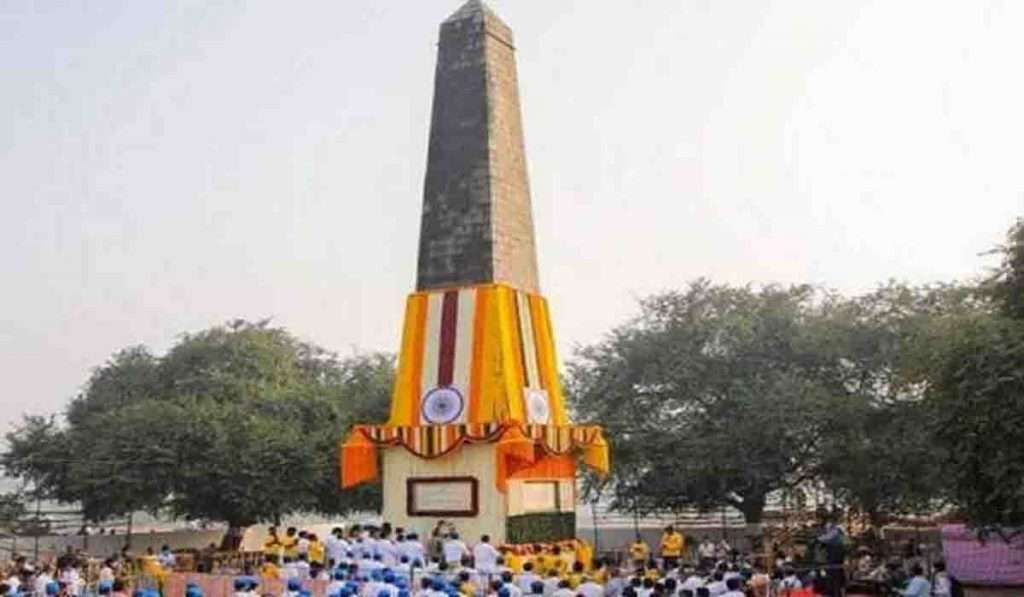 Koregaon Bhima कोरेगाव-भीमा परिसरात कडेकोट बंदोबस्त, विजय स्तंभास अभिवादन करण्यासाठी कोरेगाव भीमा इथं नागरिकांची गर्दी