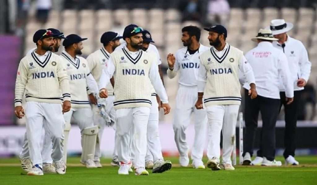 IND VS AUS च्या तिसऱ्या मालिकेमध्ये इंदोरचे मैदान ठरेल का भारतासाठी लकी?