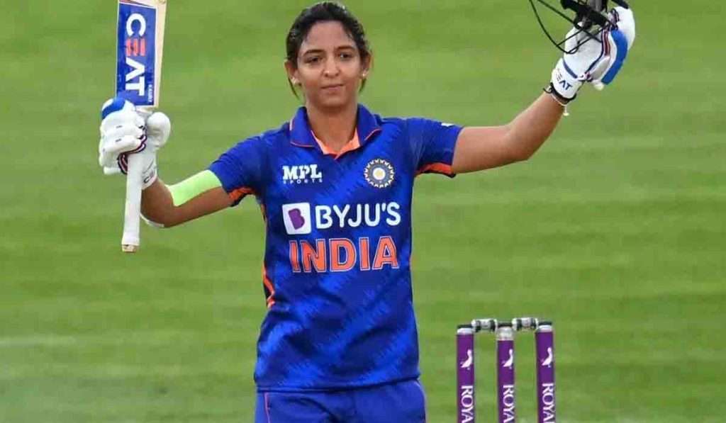 कर्णधार Harmanpreet Kaur ने टी-२० मालिकांमध्ये झळकावले अर्धशतक