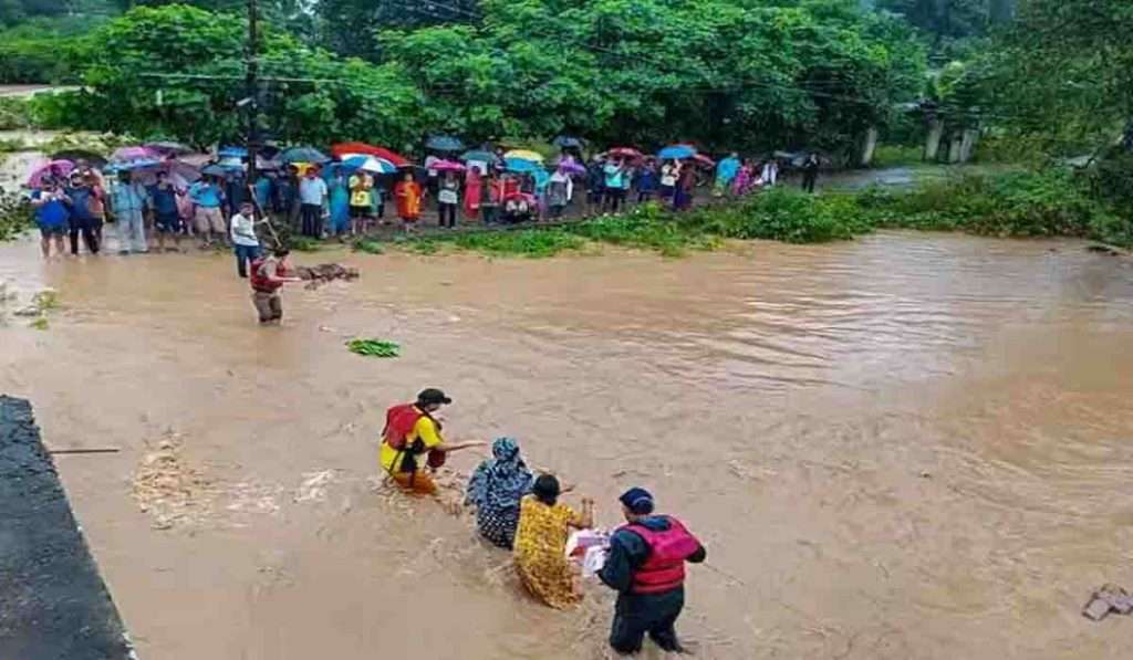 हिमाचल-उत्तराखंडमध्ये देण्यात आला रेड अलर्ट, जाणून घ्या सविस्तर