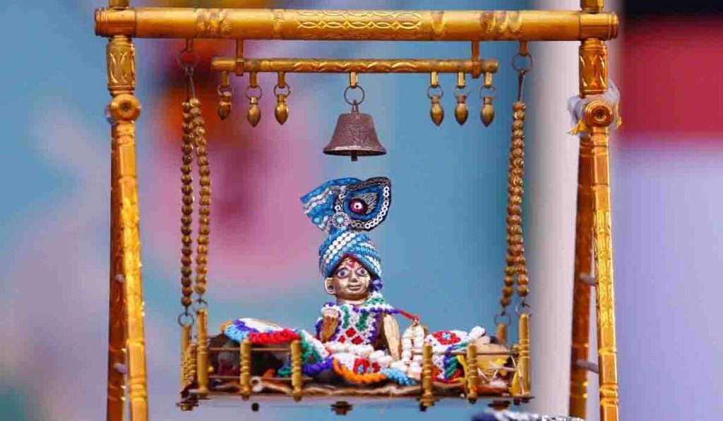 Janmashtami 2023, यंदा बाळगोपाळाचा पाळणा सजवा अनोख्या पद्धतीने, ‘या’ टिप्स करा फॉलो