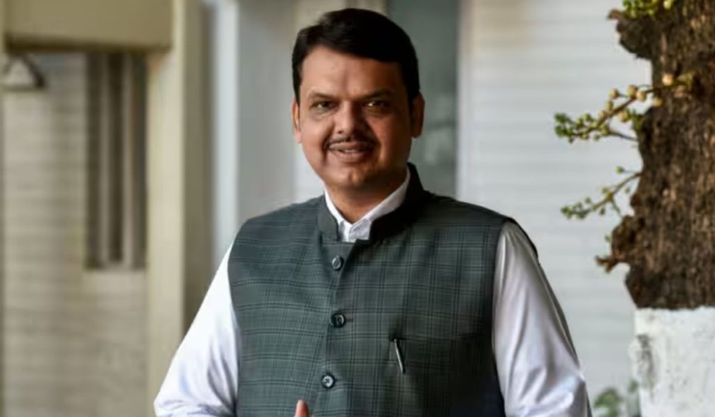 Devendra Fadnavis Birthday: राजकीय चढ-उतार ते यशस्वी नेता, असा आहे फडणवीसांचा प्रवास