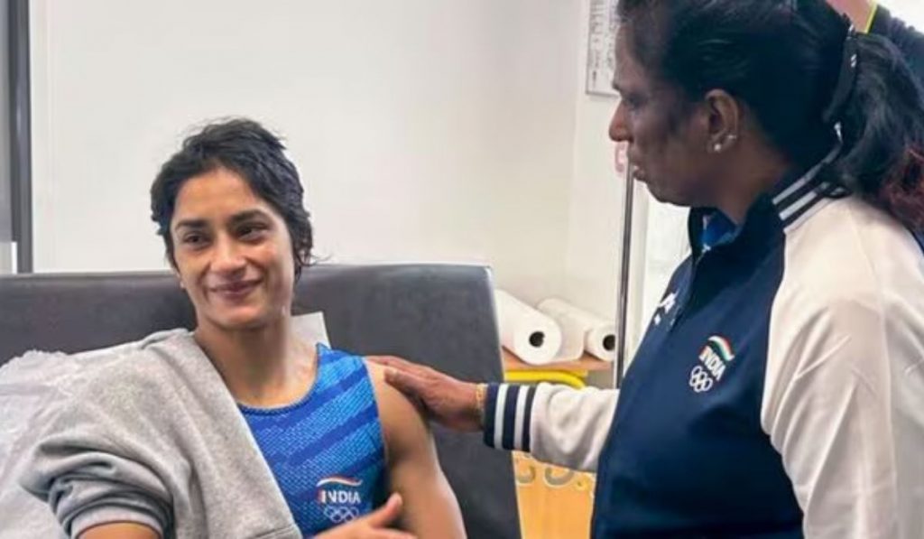 Paris Olympics 2024 : कुस्तीपटू Vinesh Phogat यांच्या अपात्र याचिकेवर CAS ने लांबवला निर्णय; जाणूयात नक्की काय घडलं न्यायालयात