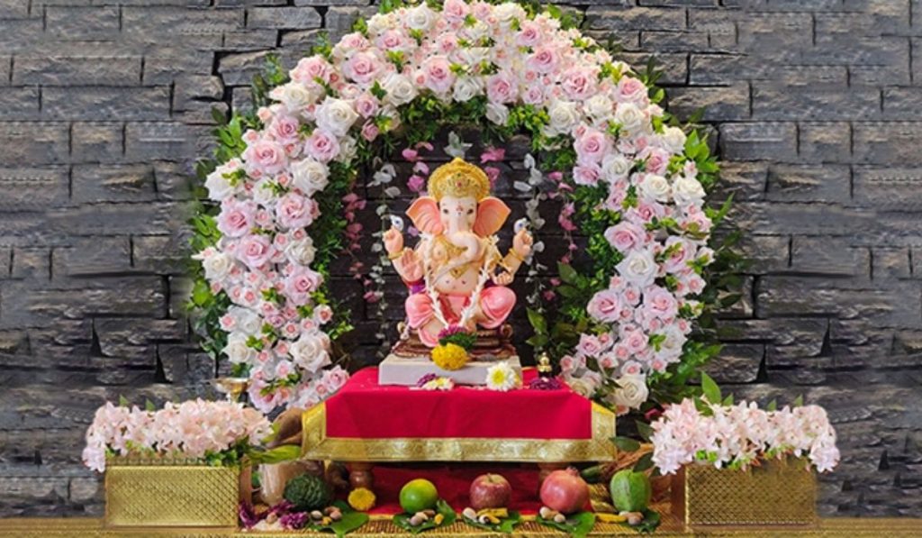 Ganeshotsav 2024 : गणपती उत्सवात मूर्तीची प्रतिष्ठापना केव्हा करावी ? जाणून घ्या पूजा,वेळ, मंत्र आणि गौरी पूजनाचा दिवस…