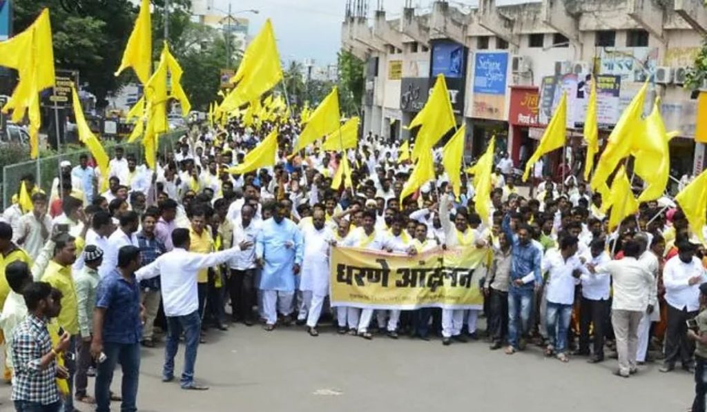 धनगर आरक्षणावरून धनगर समाज आक्रमक, राज्यात ठिकठिकाणी रास्ता रोको आंदोलन