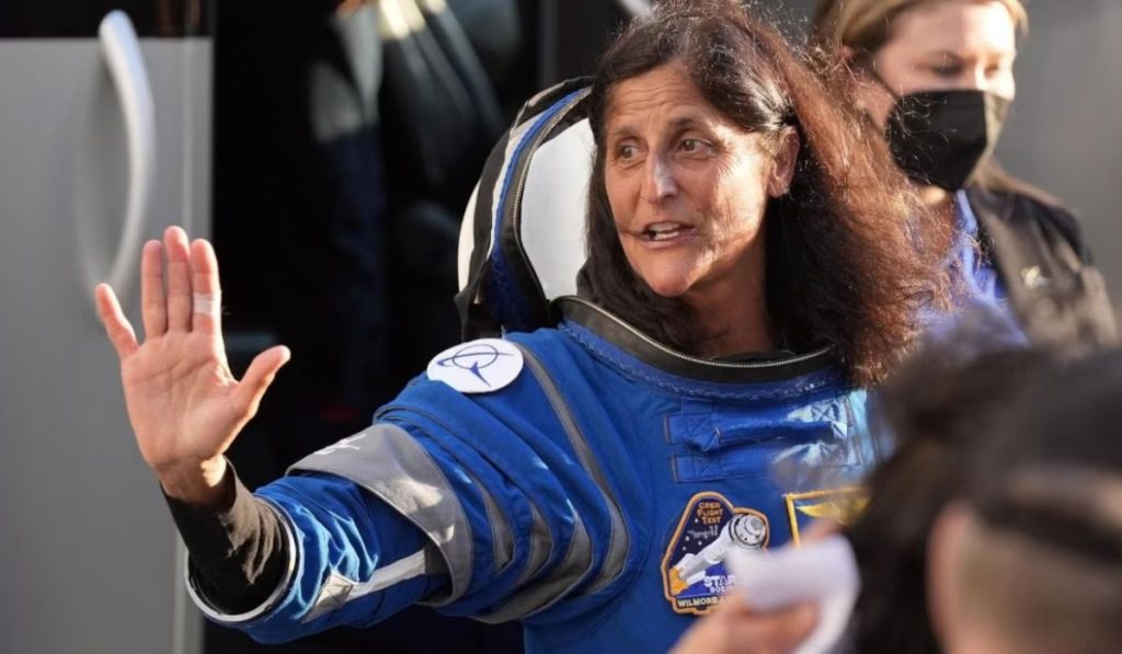 Sunita Williams Birthday : भारतीय वंशाची दुसरी महिला अंतराळवीर सुनीता विलियम्स यांच्याविषयी माहित आहे का तुम्हांला ? जाणून घ्या सविस्तर…