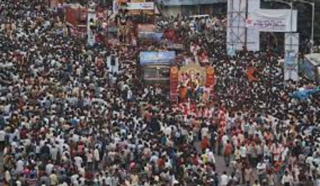 Pune Ganesh Visarjan 2024: पुण्यात विसर्जन मिरवणुकांसाठी १७ रस्ते बंद; वाहतूक व्यवस्थेत हे मोठे बदल