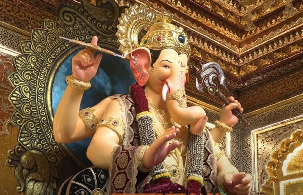 Lalbaughcha Raja ला गणेशभक्तांचं भरभरुन दान, ५ कोटी ६५ लाख जमा तर…